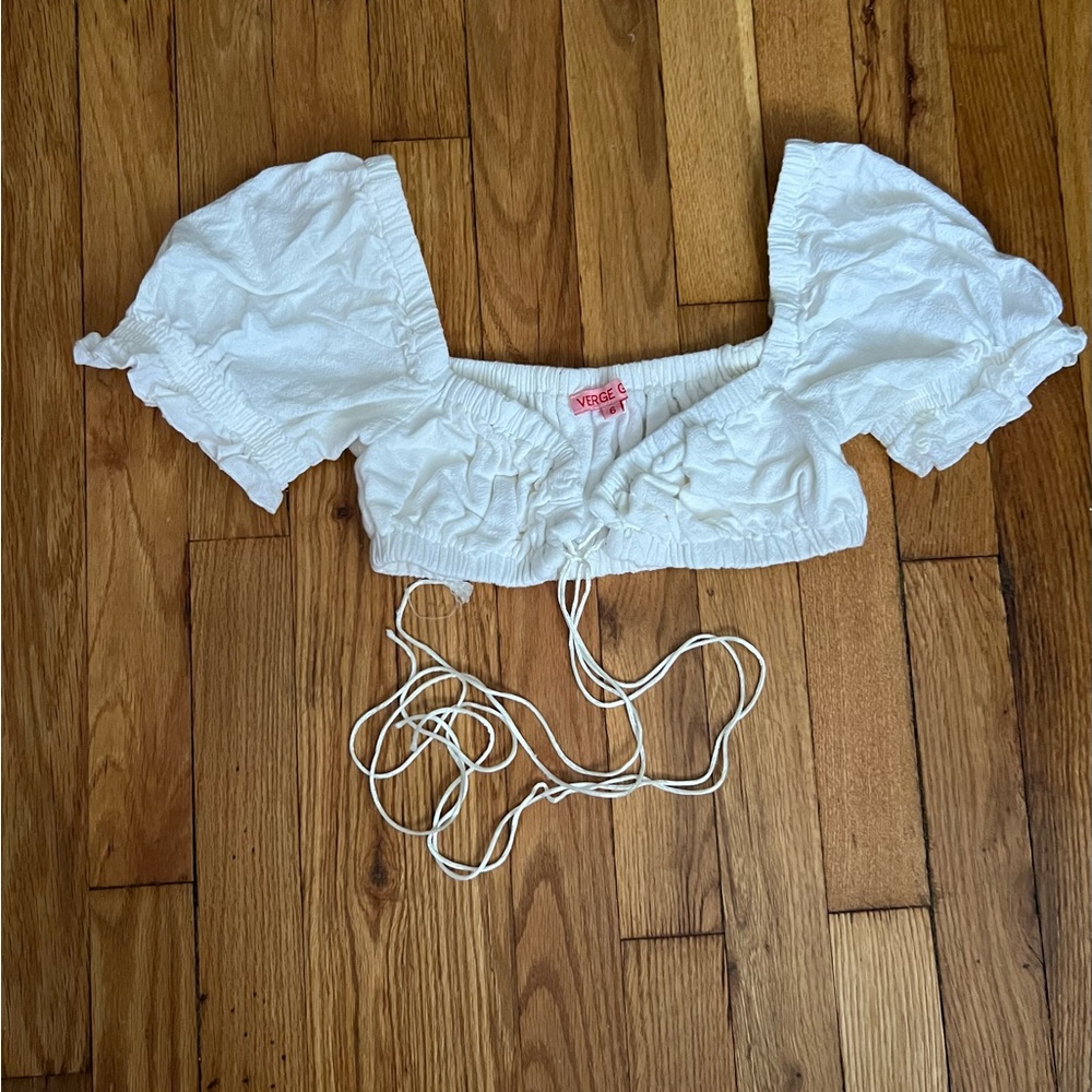 Verge girl White Puff Sleeve Crop Top